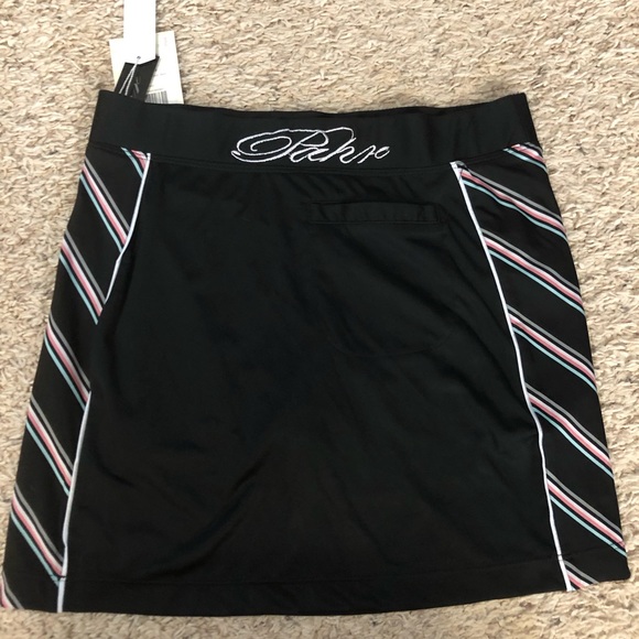 Fabulous Golf Skirt - Picture 4 of 6